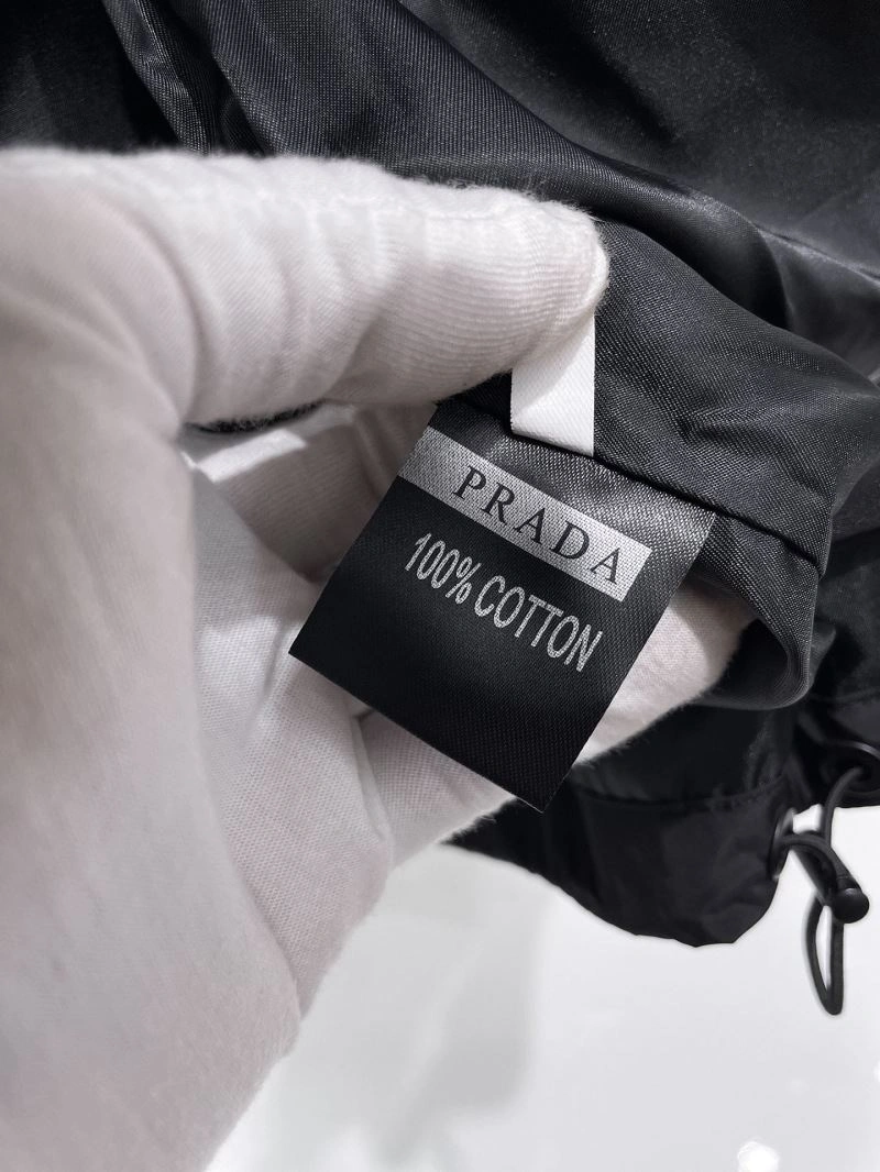 Prada Outwear Minimalist 170163