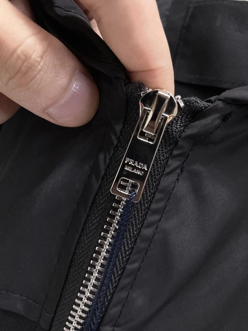 Contemporary Prada Outwear 170118