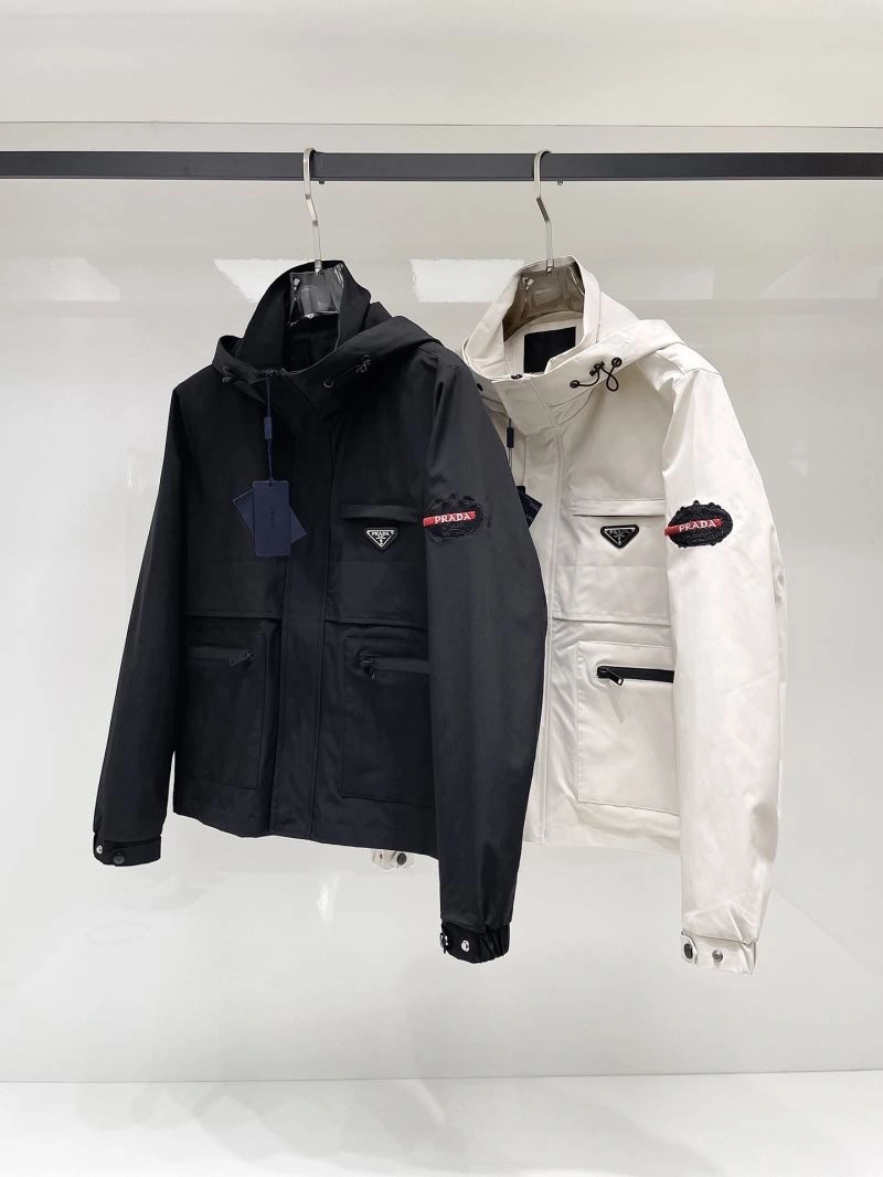 ZipUp Prada Outwear 170116