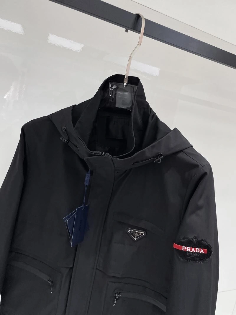 ZipUp Prada Outwear 170116