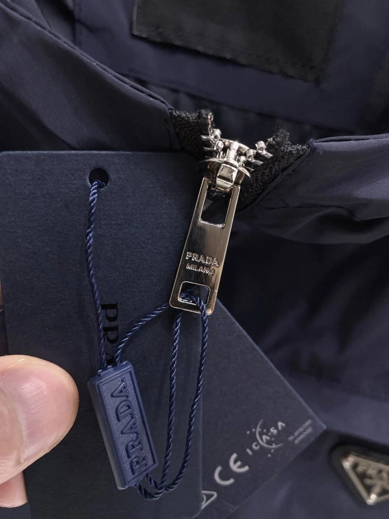 Affordable Prada Outwear 170105