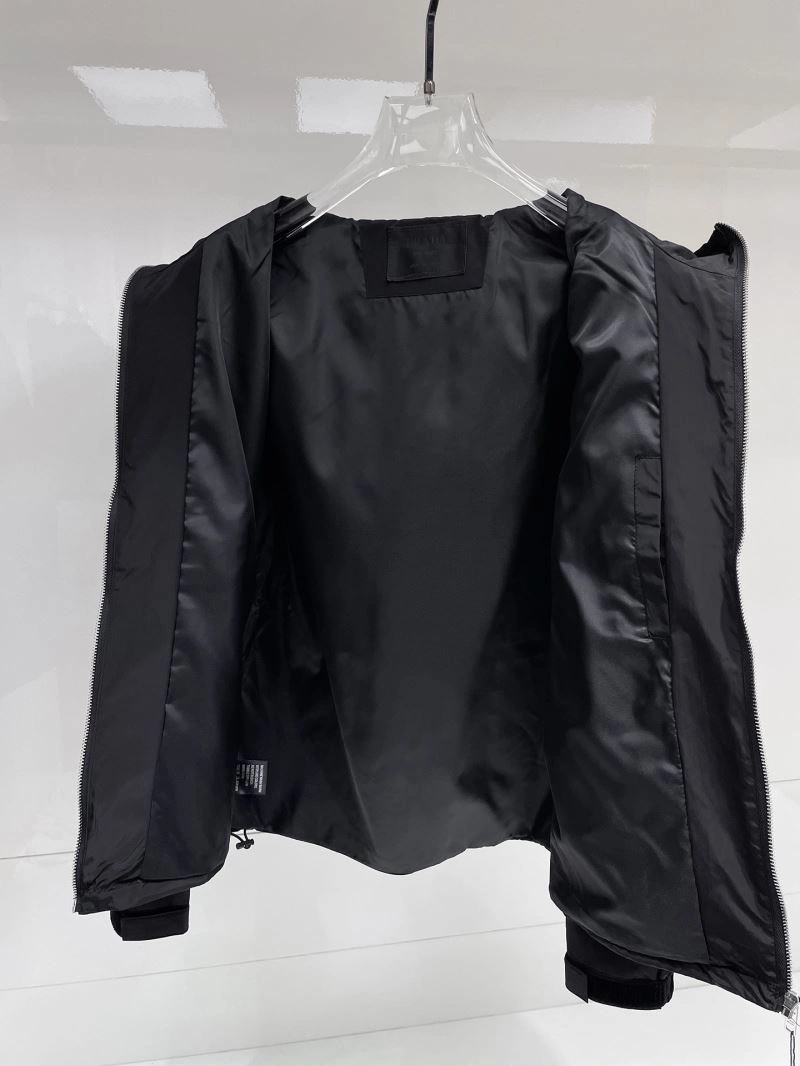 Elegant Prada Outwear 170111