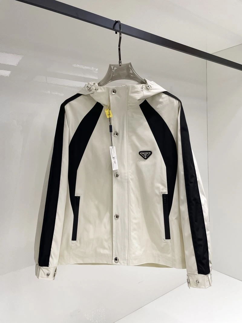 Prada Outwear Youthful 170096