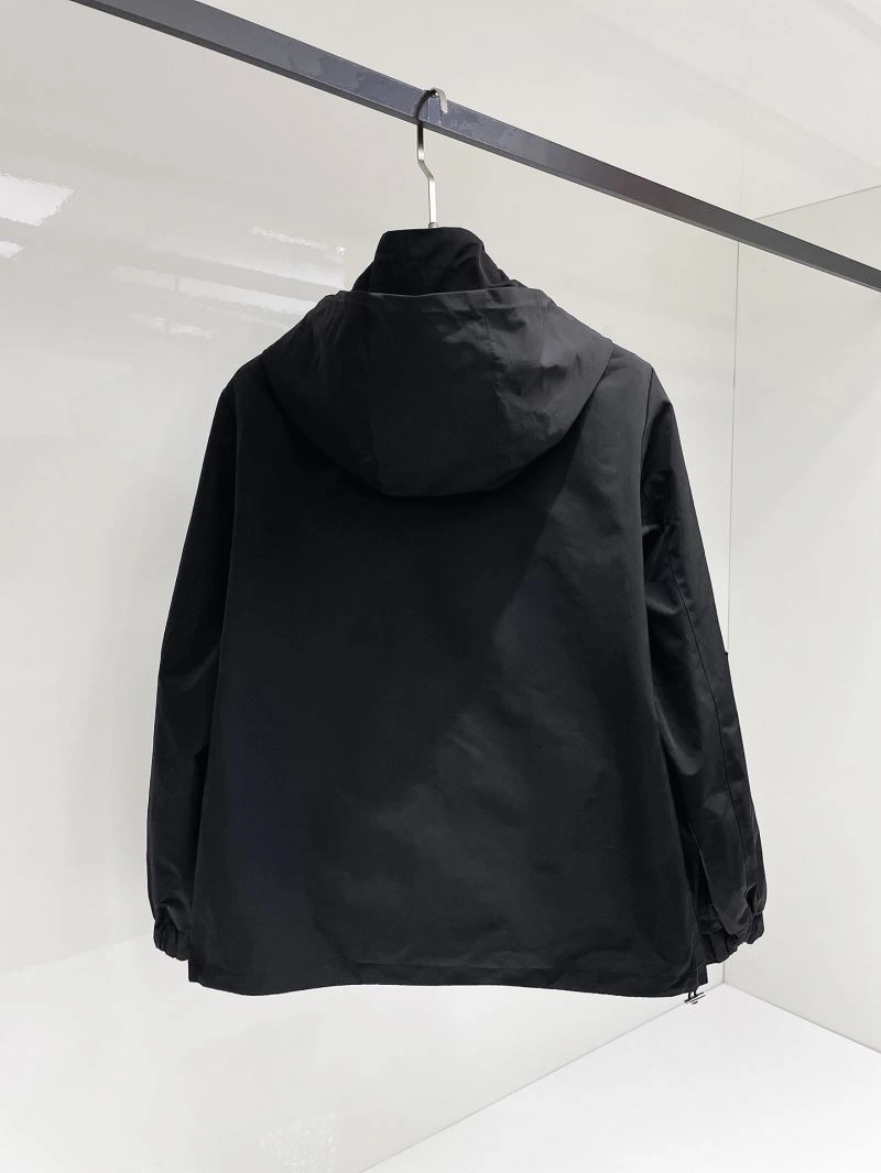 Breathable Prada Outwear 170089