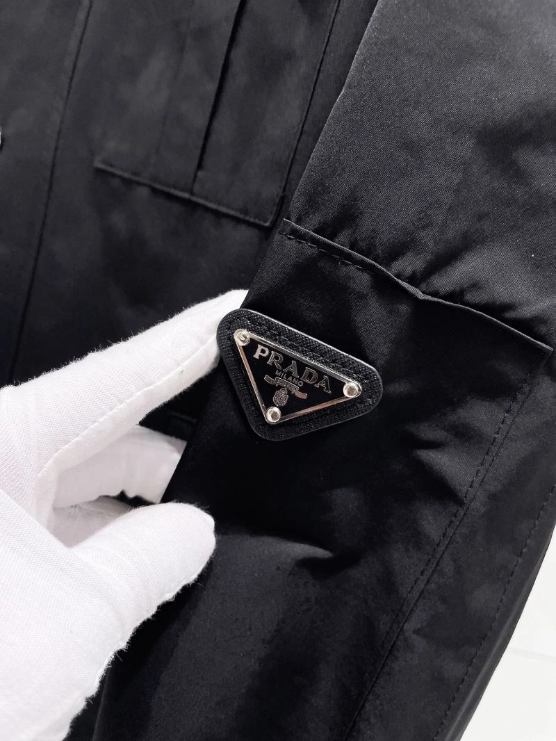 Breathable Prada Outwear 170089