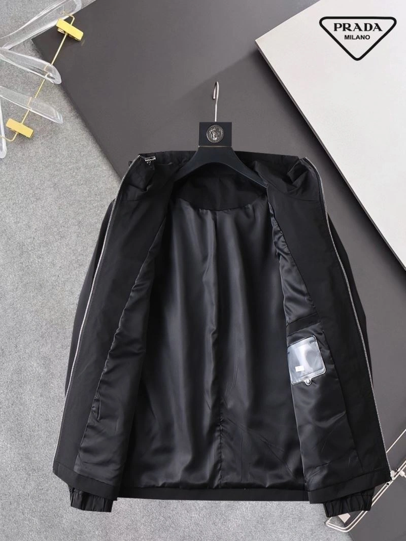 Breathable Prada Outwear 170074