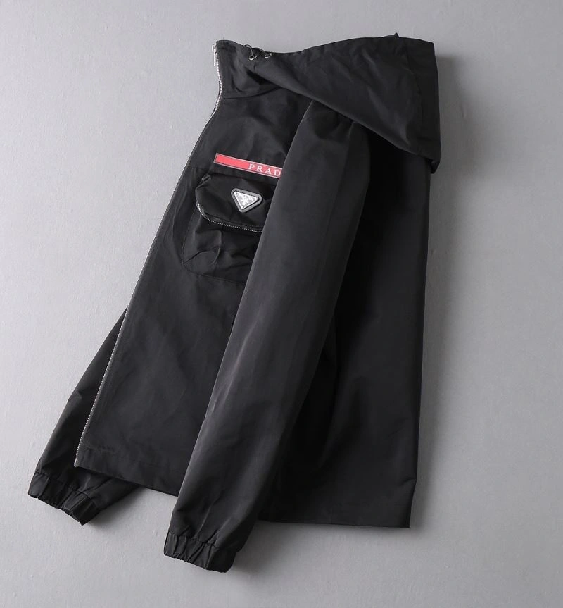 Breathable Prada Outwear 170074