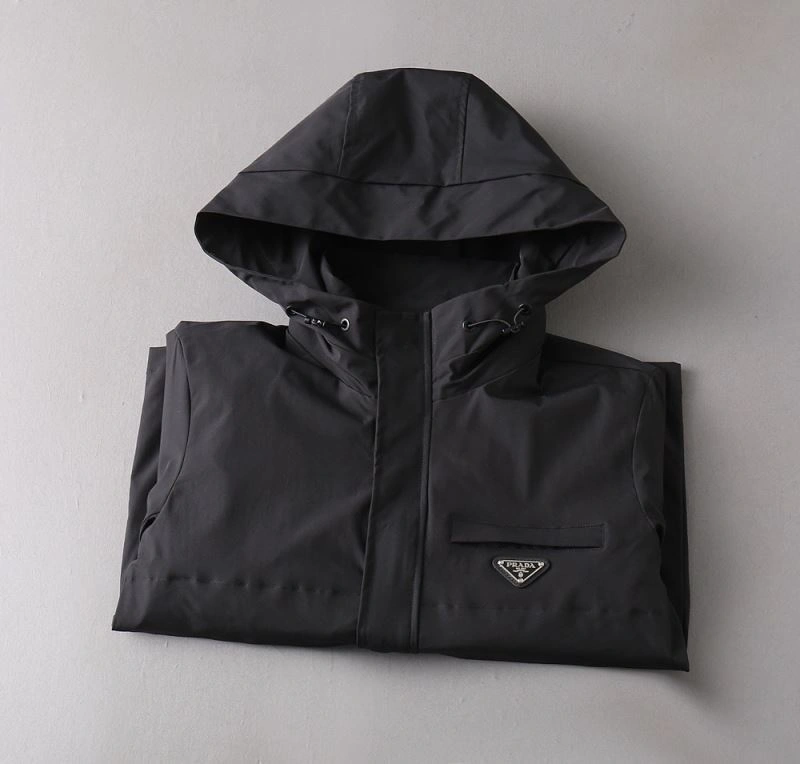 Prada Outwear TimelessDesign 170066