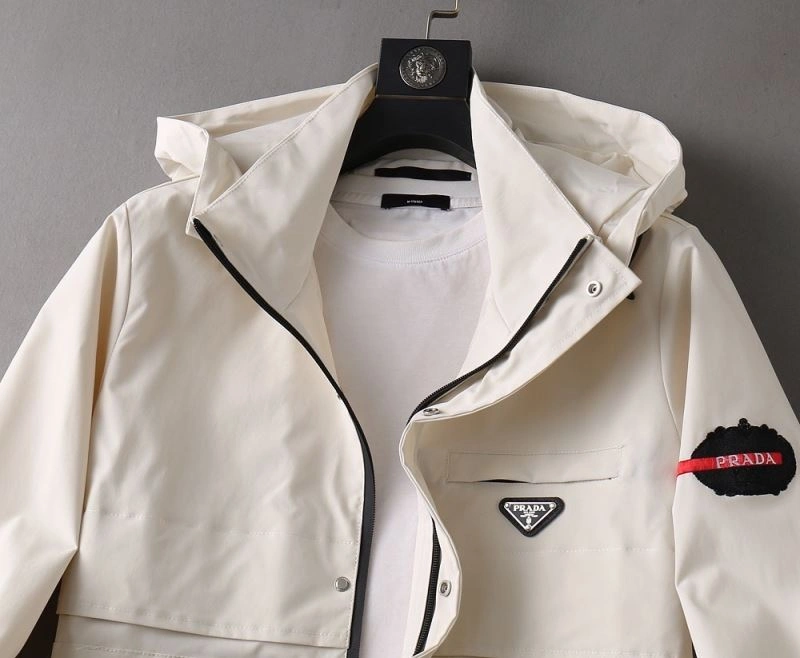 Prada Outwear Seasonal 170065