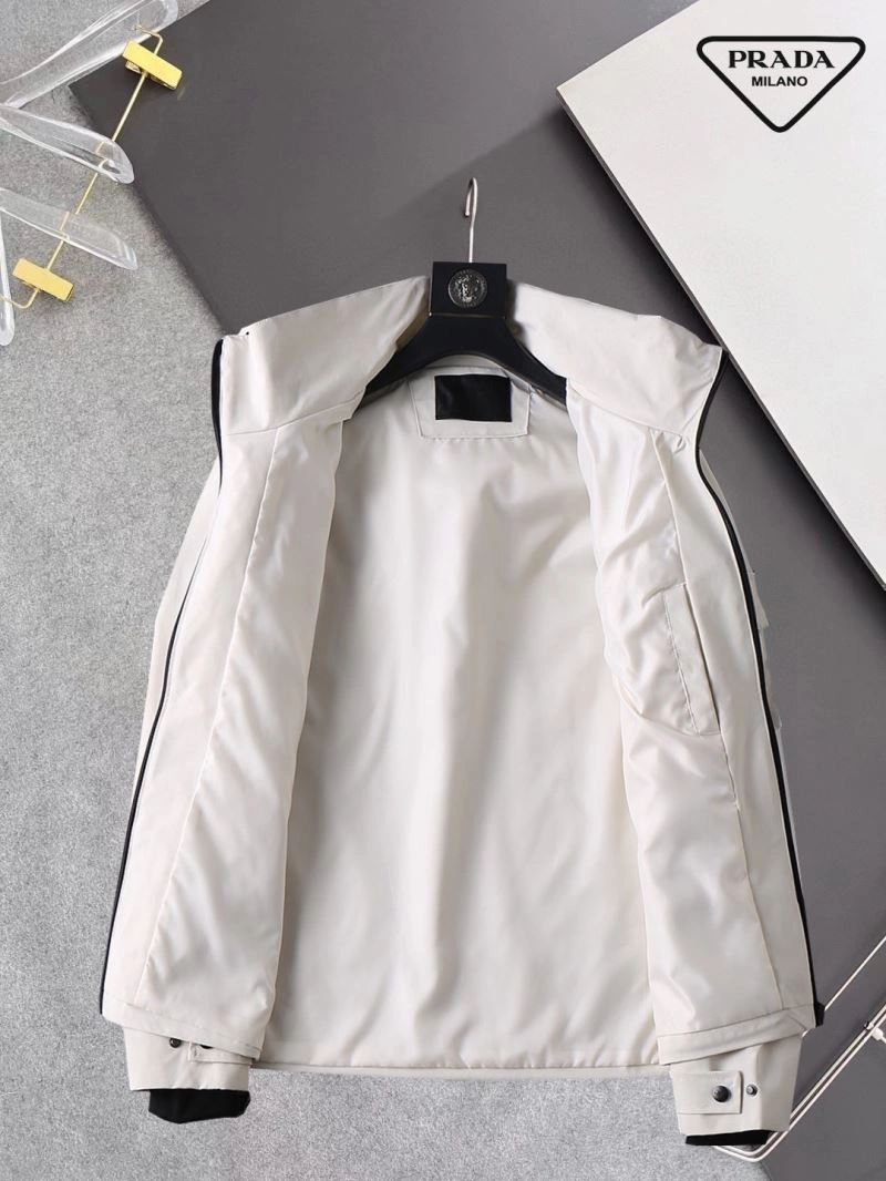 Vibrant Prada Outwear 170064