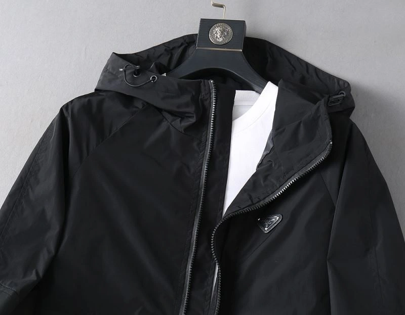 ZipUp Prada Outwear 170146