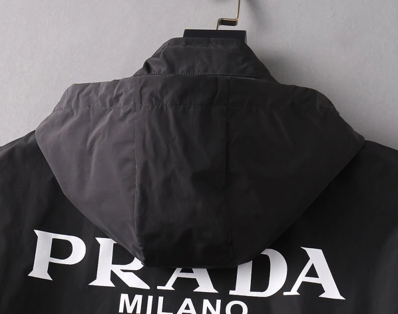 Snug Prada Outwear 170106