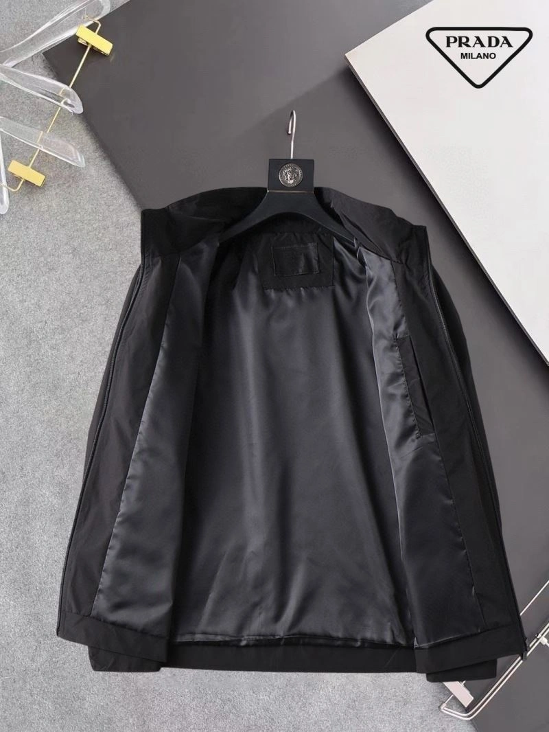 Snug Prada Outwear 170106
