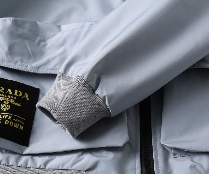 Casual Prada Outwear 170131