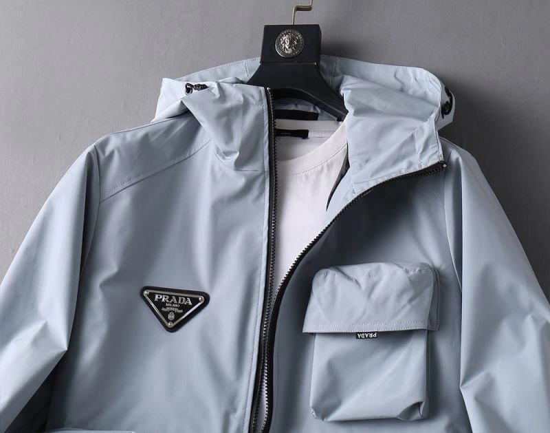 Casual Prada Outwear 170131