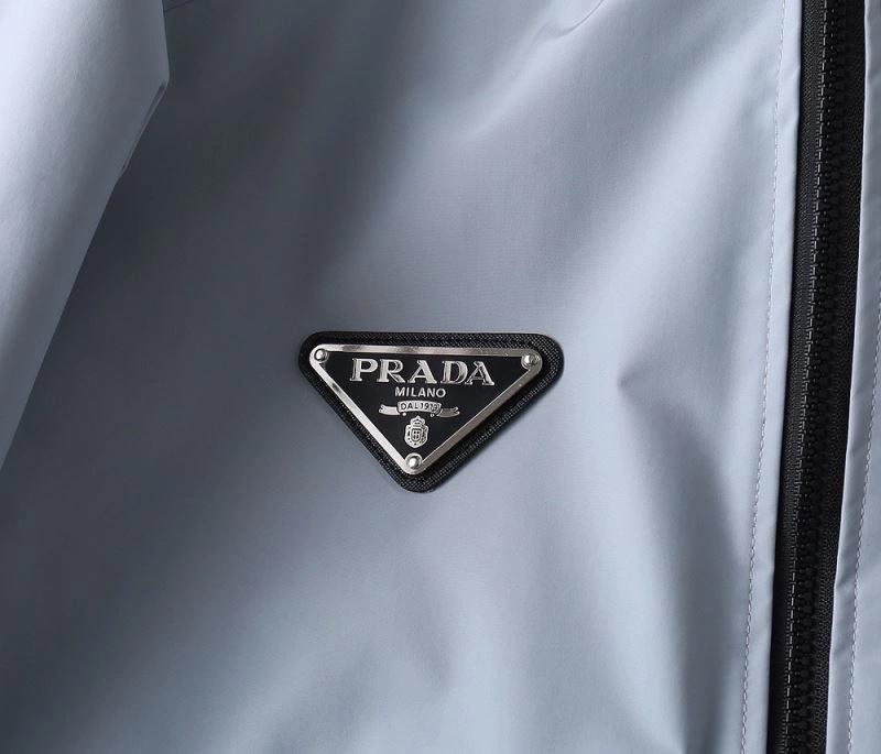 Casual Prada Outwear 170131