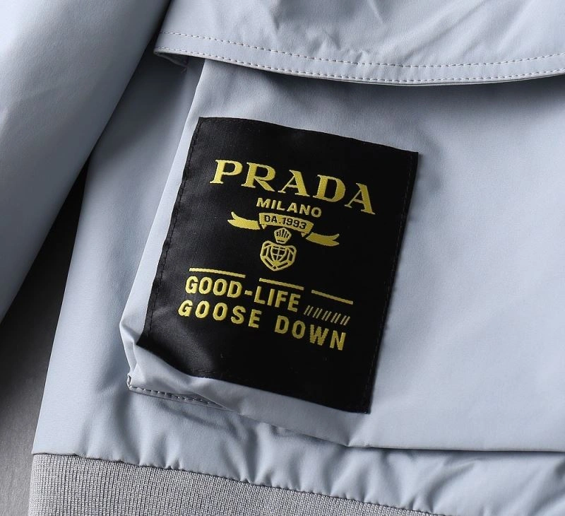 Casual Prada Outwear 170131