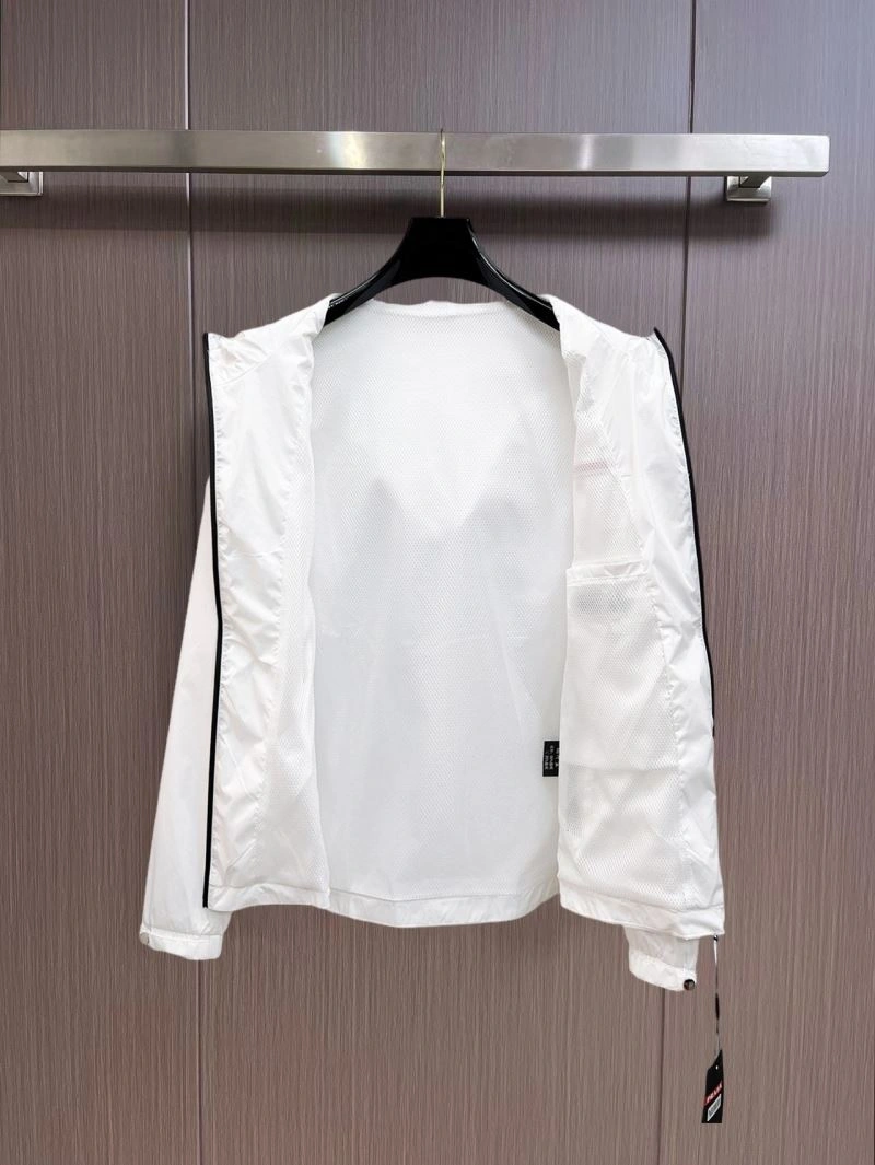 Prada Outwear Effortless 170055