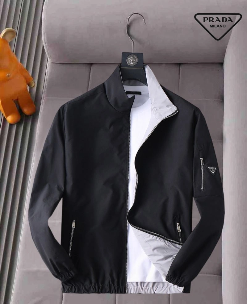 Durable Prada Outwear 170086