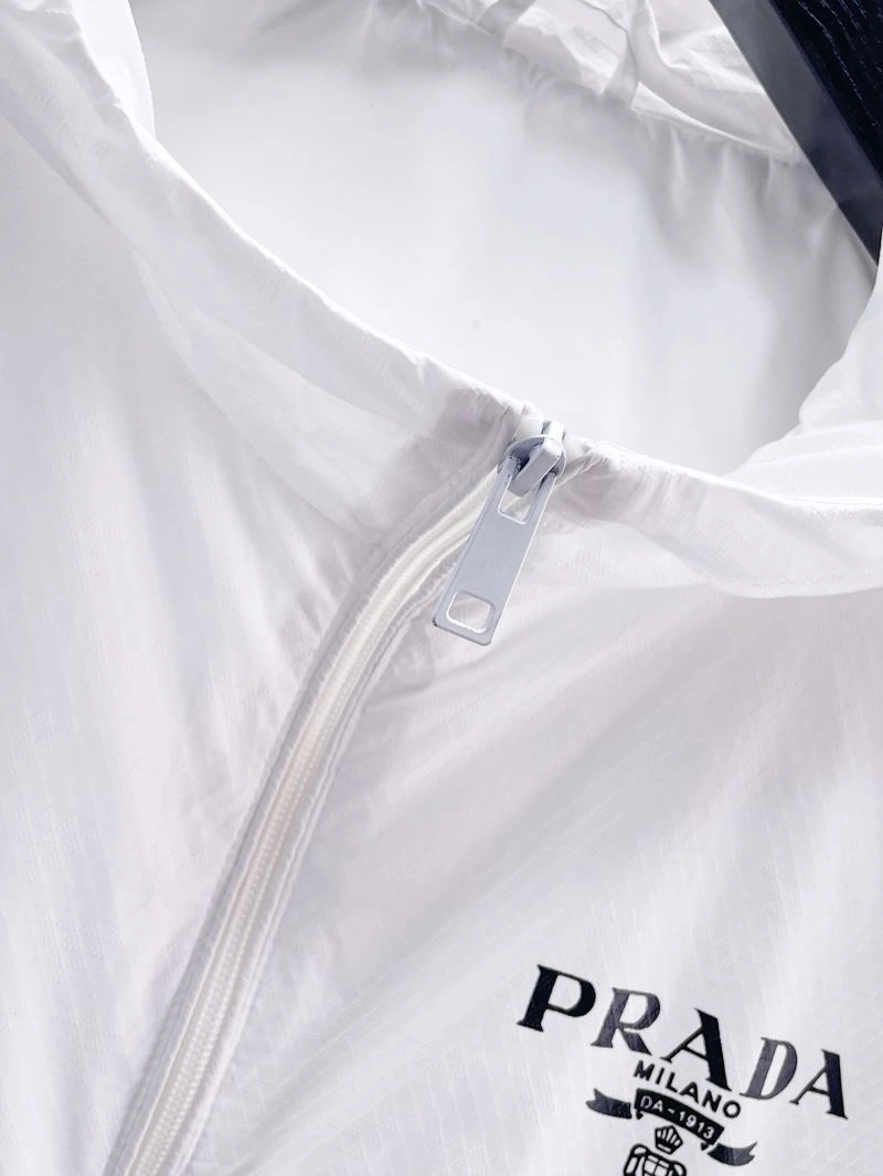 Prada Outwear DailyWear 170041