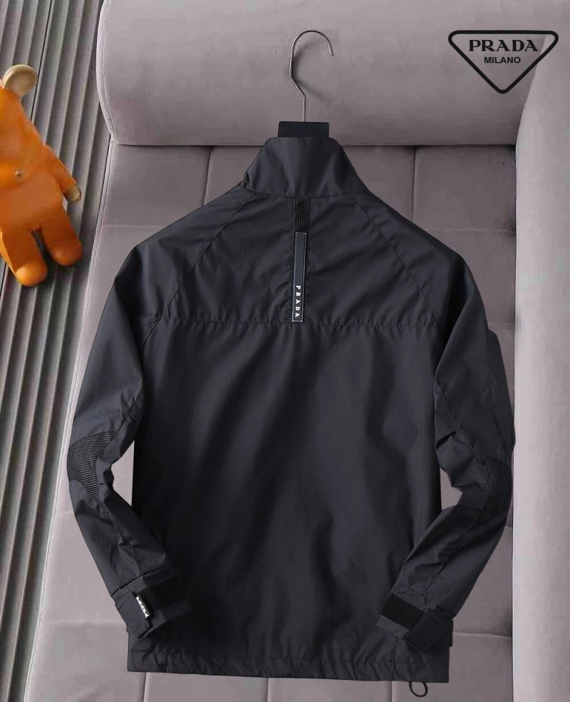 Snug Prada Outwear 170070