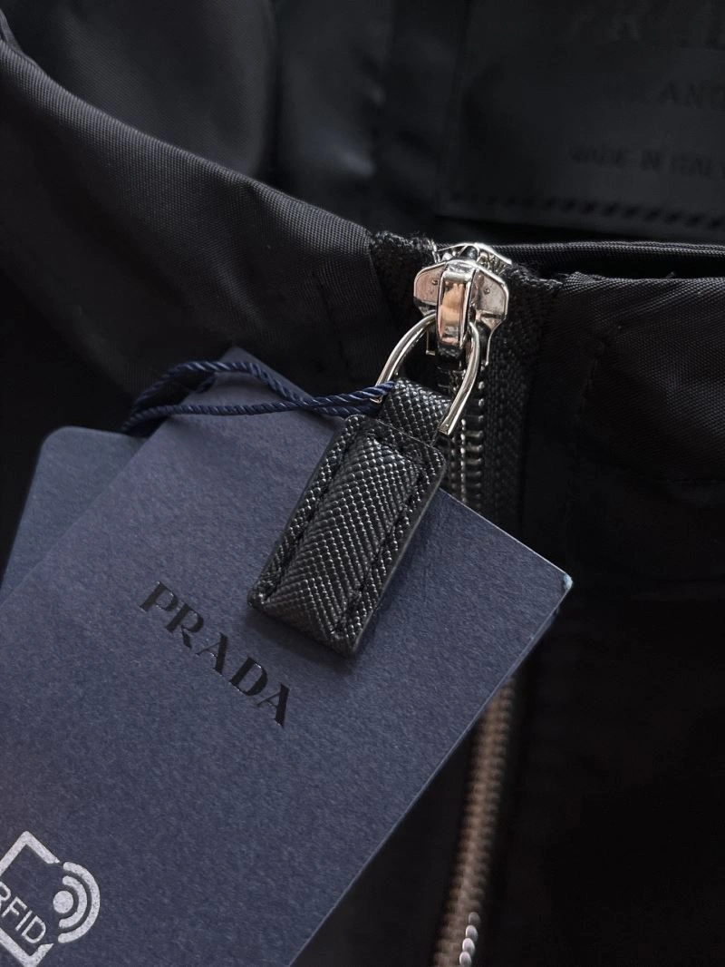 Prada Outwear Compact 170072