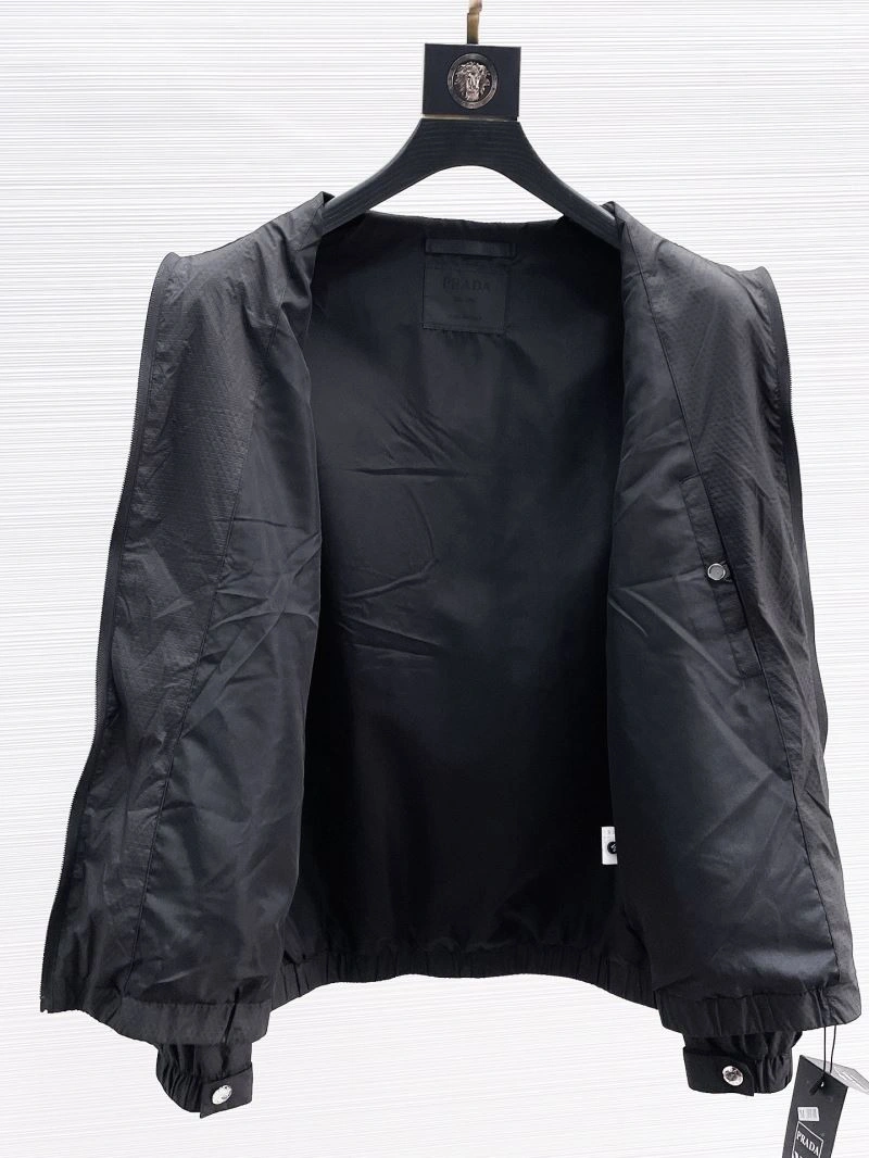 ComfortFit Prada Outwear 170042