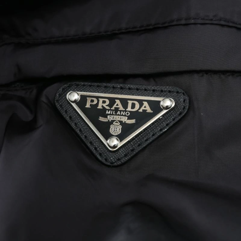 Vibrant Prada Outwear 170052