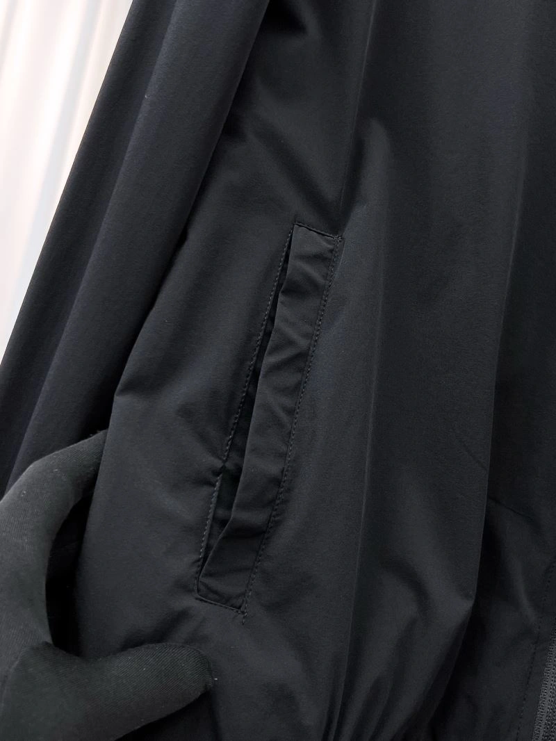 Prada Outwear OnTrend 170008