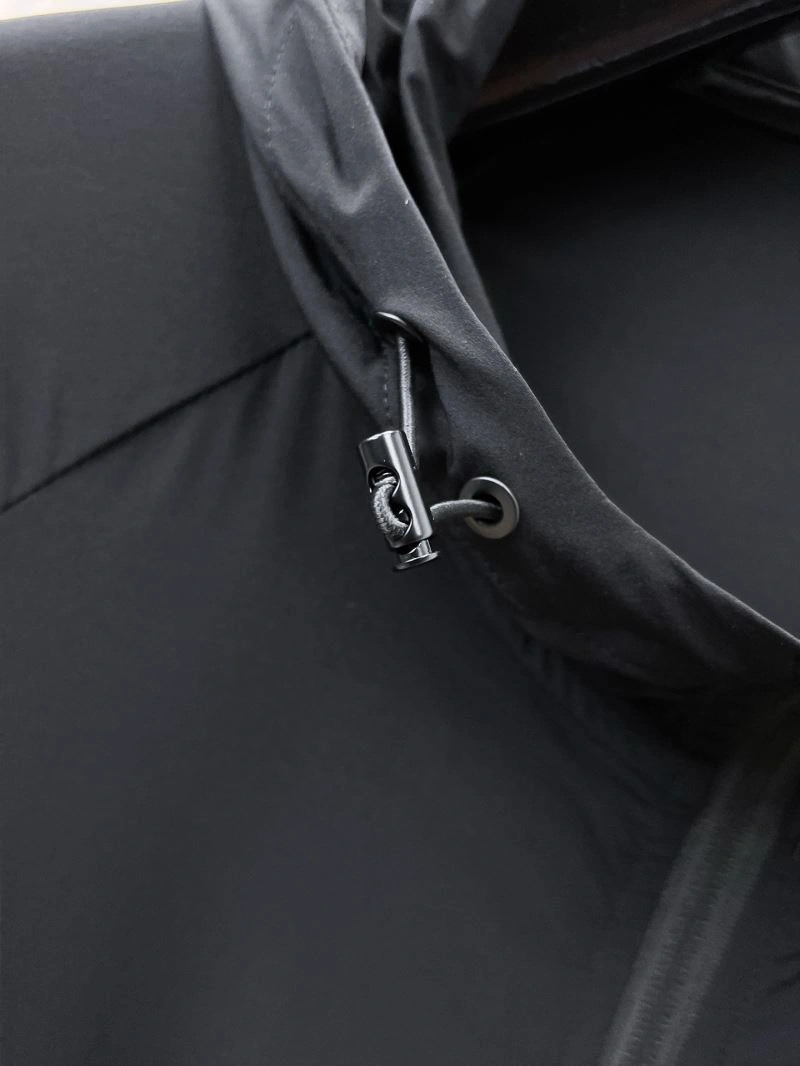 Effortless Prada Outwear 170017