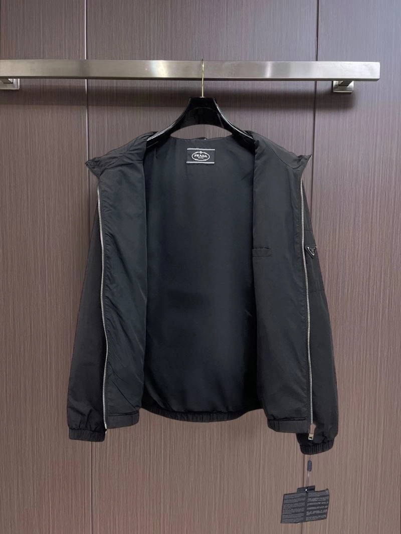Comfortable Prada Outwear 170013
