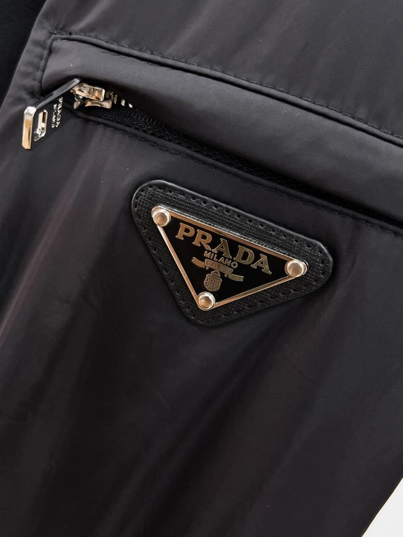 Prada Outwear Sleek 170018