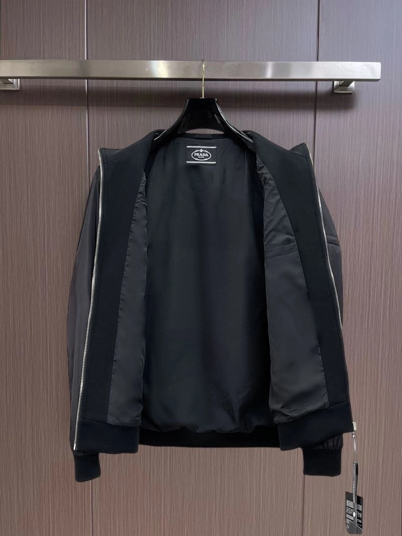 Prada Outwear Sleek 170018