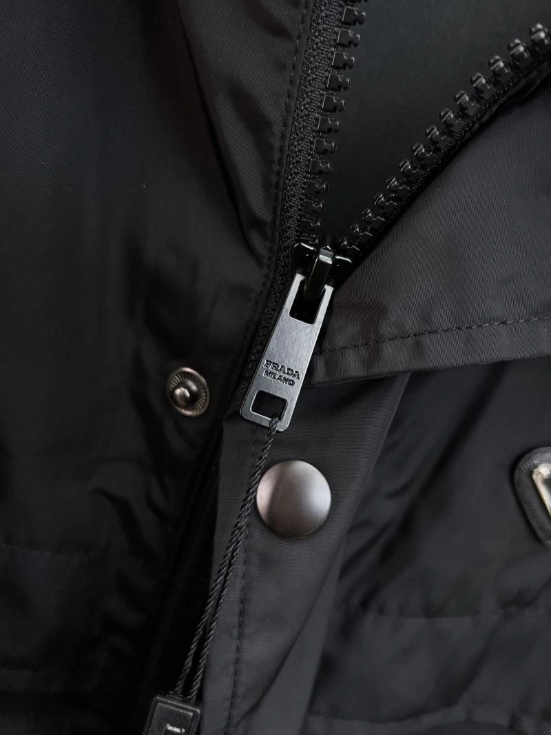 Comfortable Prada Outwear 170005
