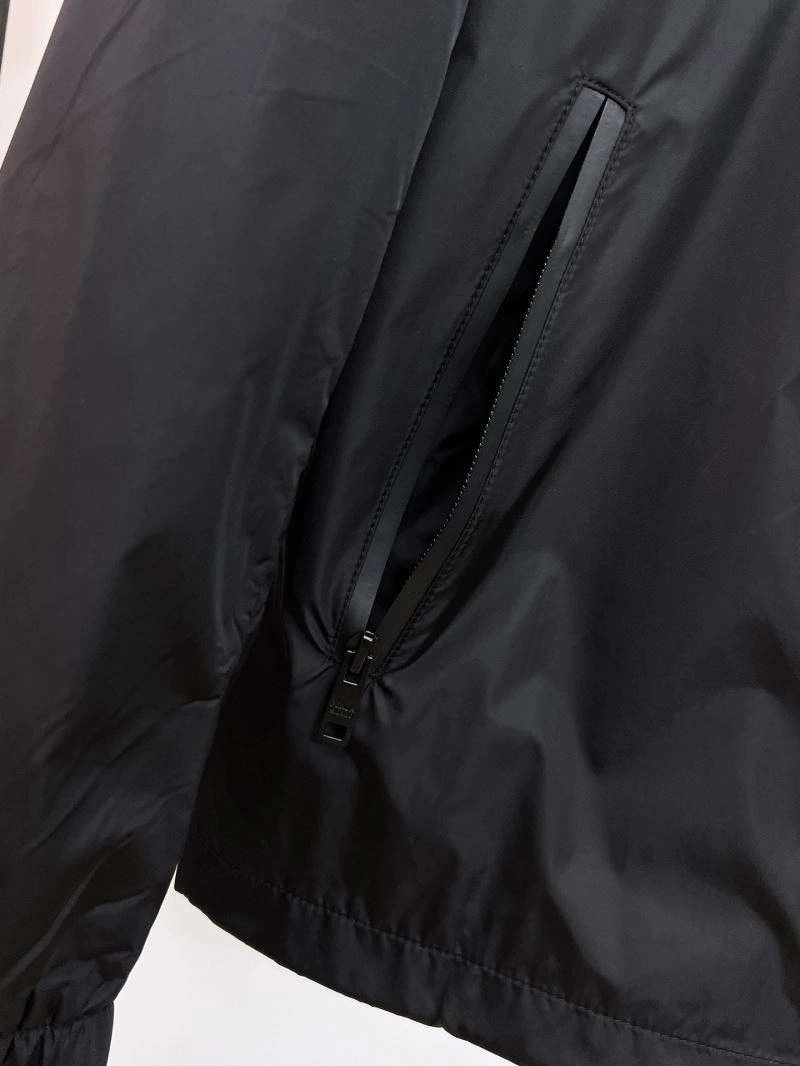 Cozy Prada Outwear 170004