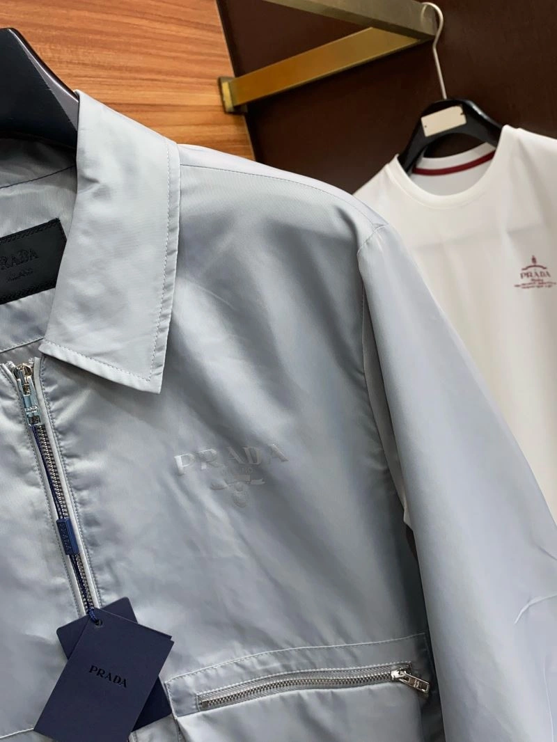 Prada Outwear Effortless 170027