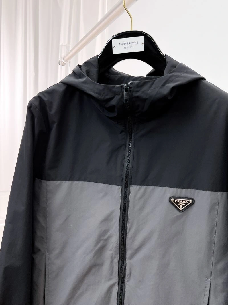 Minimalist Prada Outwear 169996