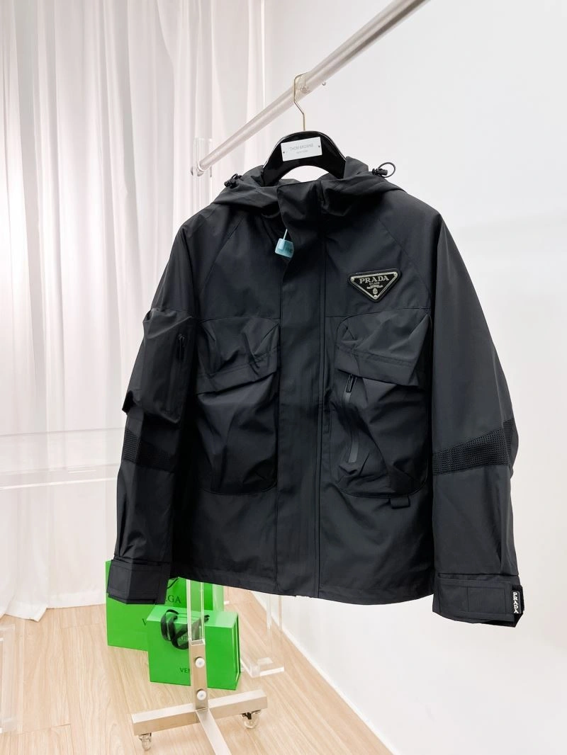 Prada Outwear Unisex 169990