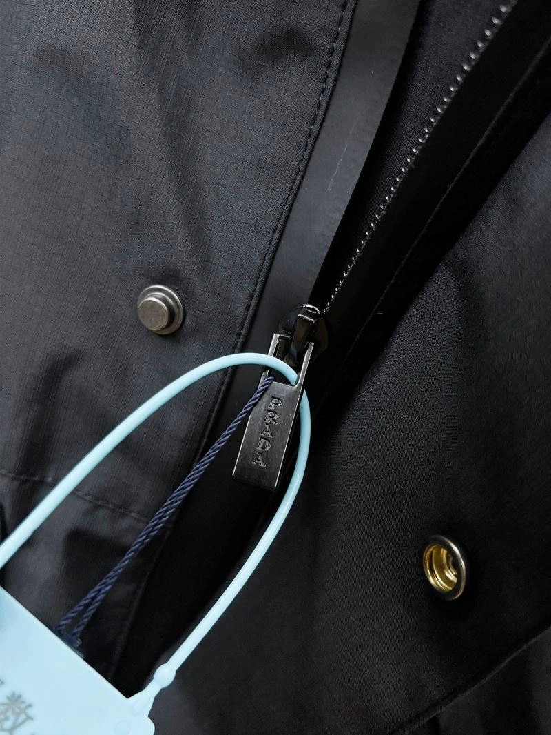 Prada Outwear Unisex 169990