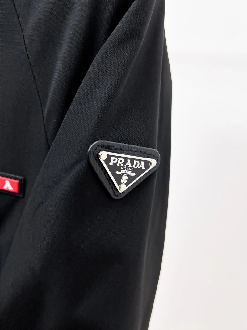 Resilient Prada Outwear 169988