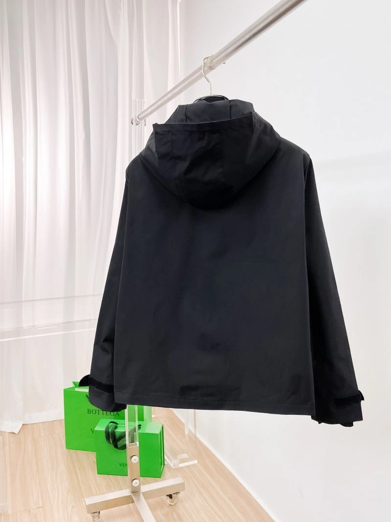 Stylish Prada Outwear 169977