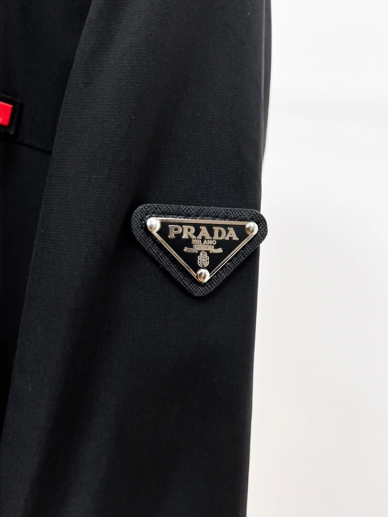 Stylish Prada Outwear 169977