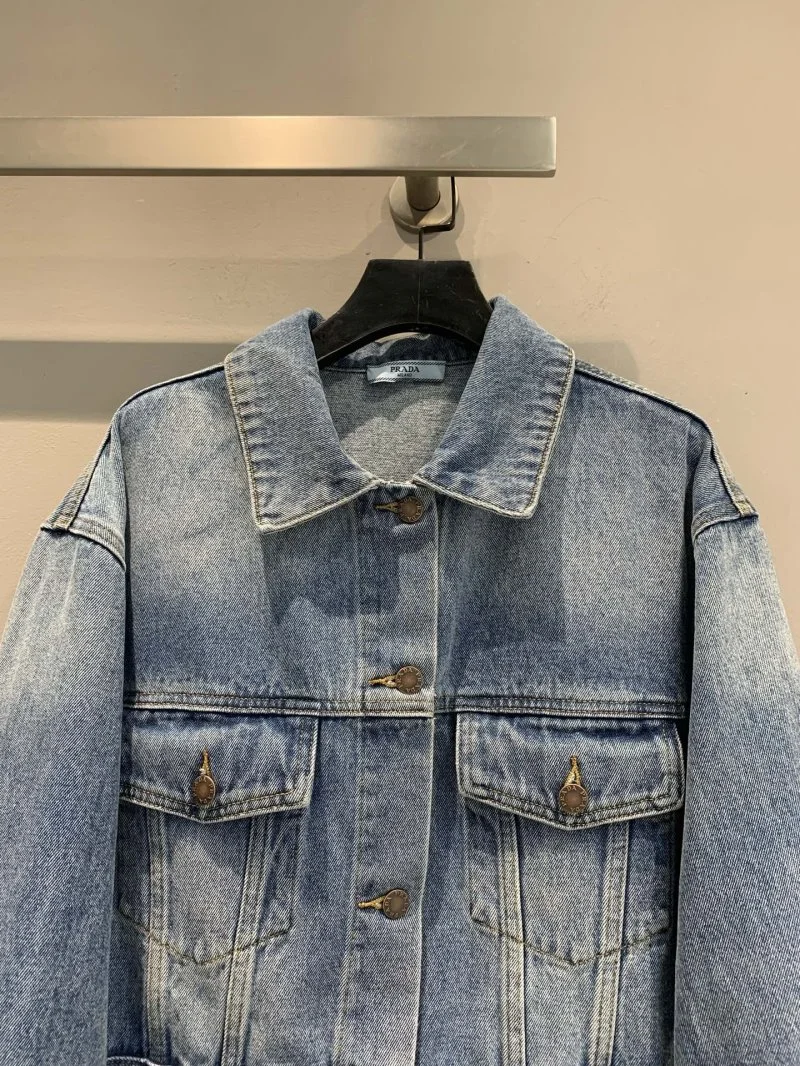 Prada Outwear Practical 165871