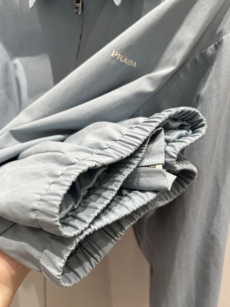 Durable Prada Outwear 165872