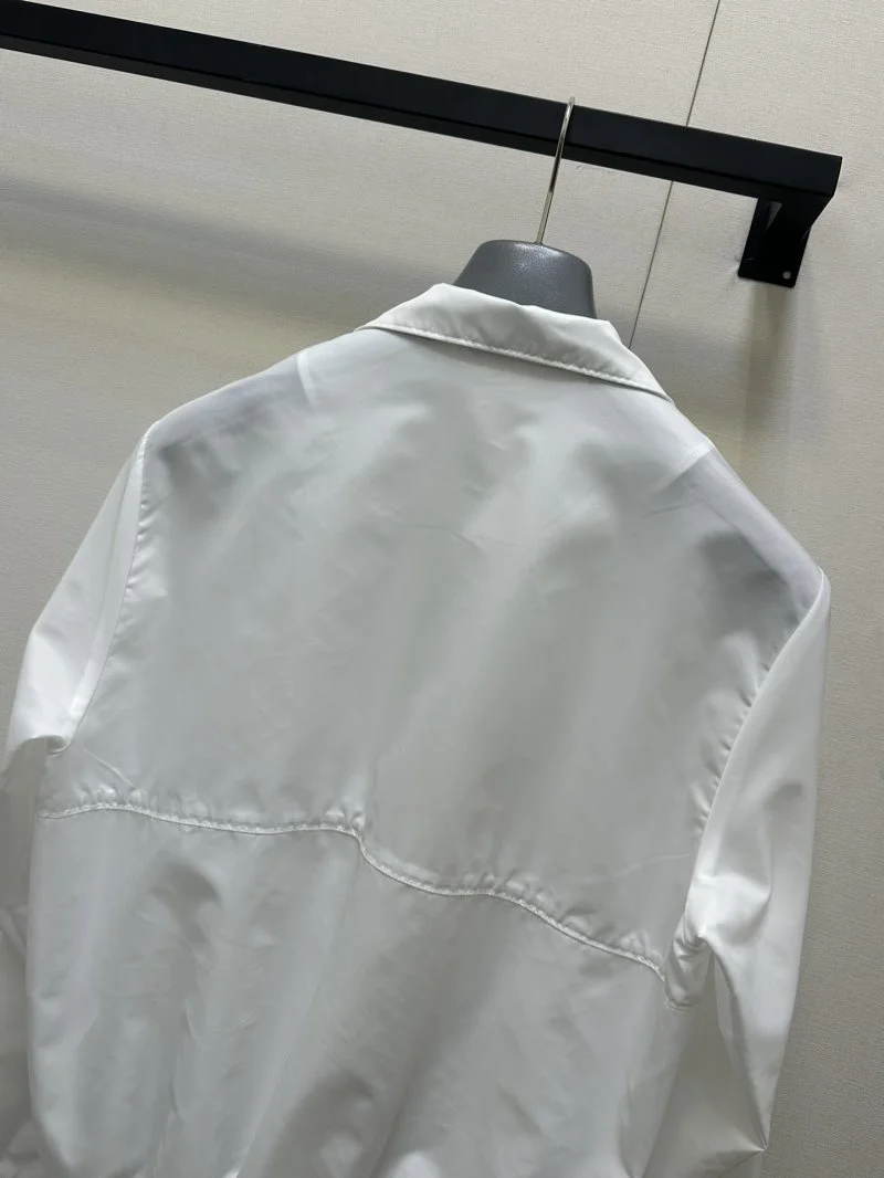 ModernLook Prada Outwear 165860
