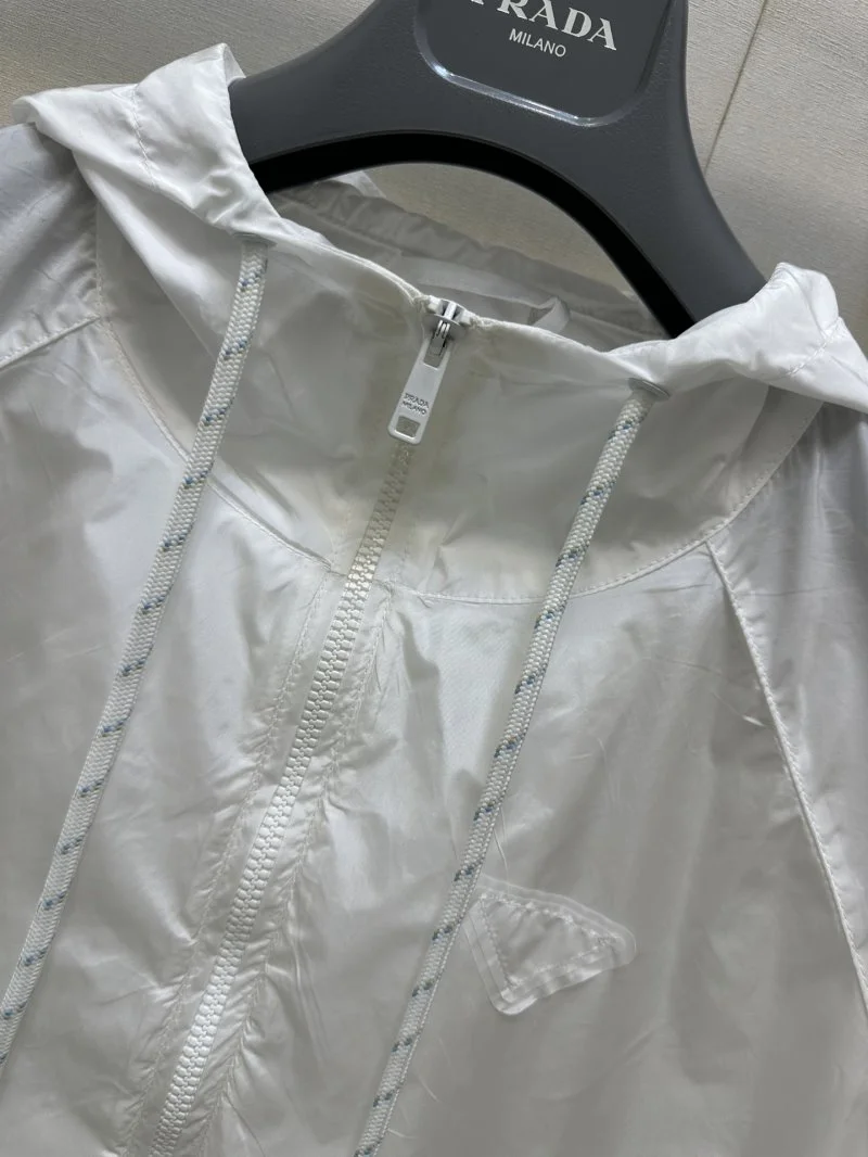 FlexibleFit Prada Outwear 165859