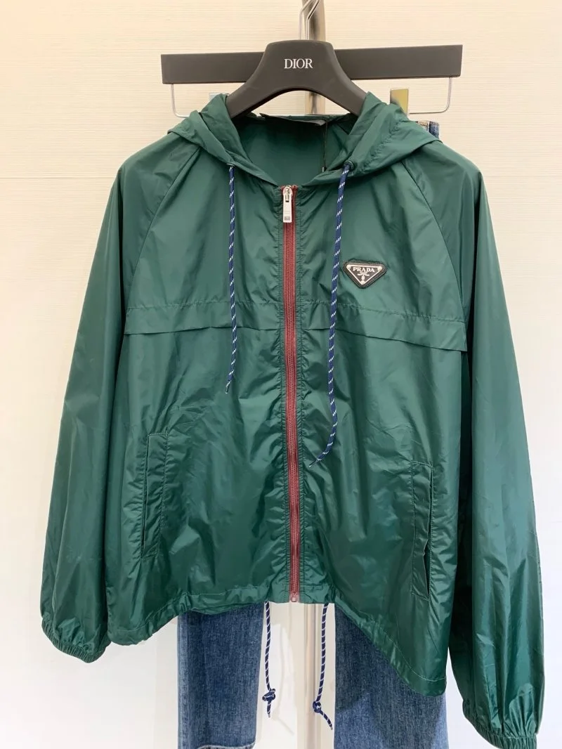 Prada Outwear ComfortFit 165894