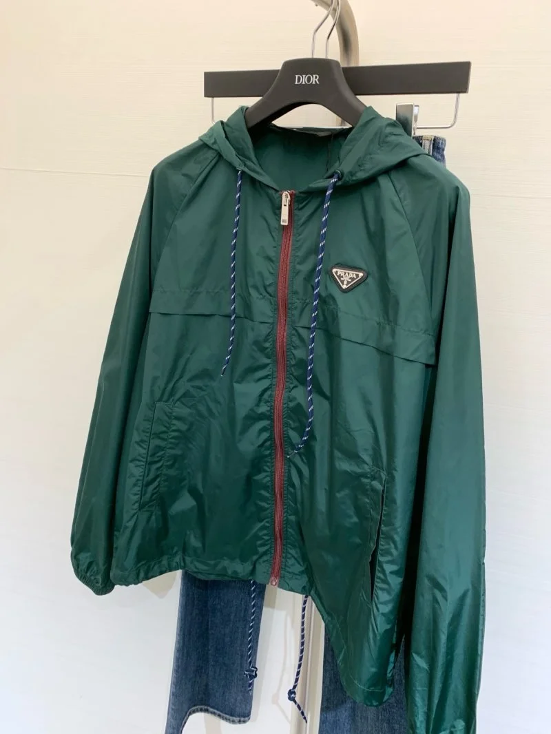 Prada Outwear ComfortFit 165894