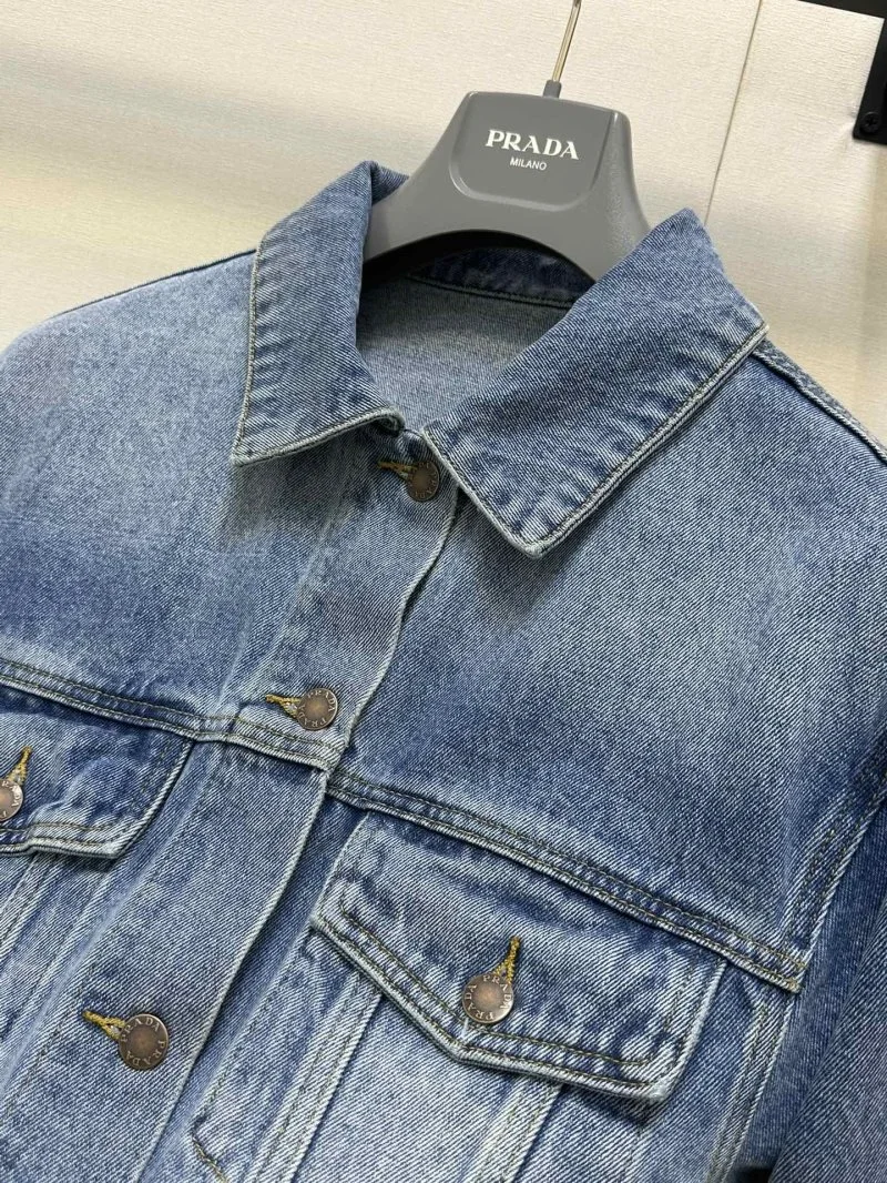 WaterResistant Prada Outwear 165849