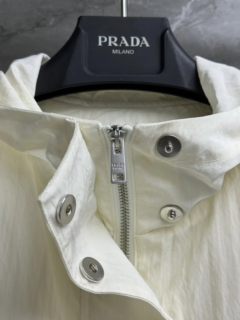 Prada Outwear ZipUp 165846